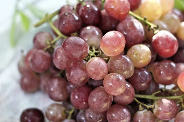 Fresh grapes in the market — Stock Photo, Image