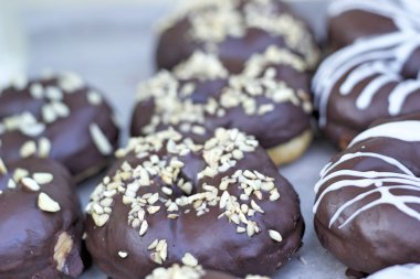 renkli ve lezzetli çikolatalı çörek 