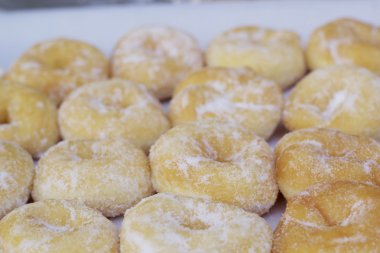 맛 있는 도넛을 많이