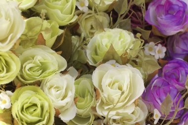 Yapay çiçeklerin güzelliği