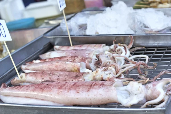 B-B-Q Grilled Squid in the market — Stock Photo, Image