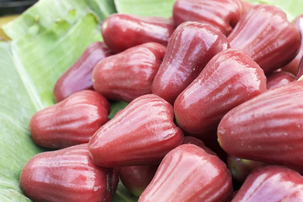 Rose apple na trhu — Stock fotografie