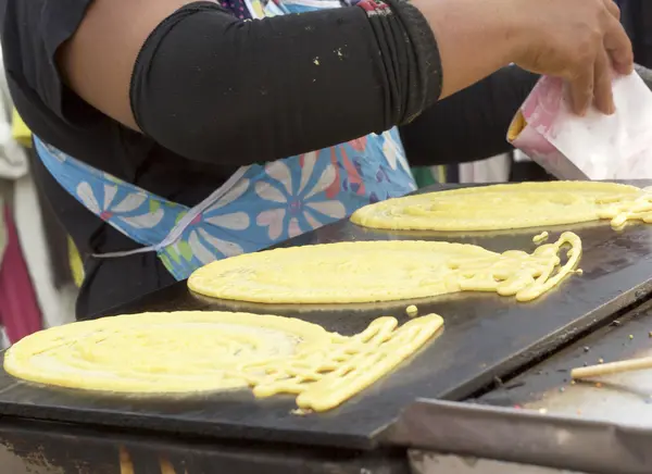 Haciendo tortitas —  Fotos de Stock