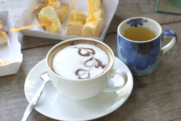 Caffè espresso con pane e burro — Foto Stock