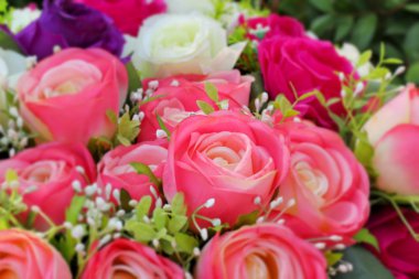 Yapay çiçeklerin güzelliği