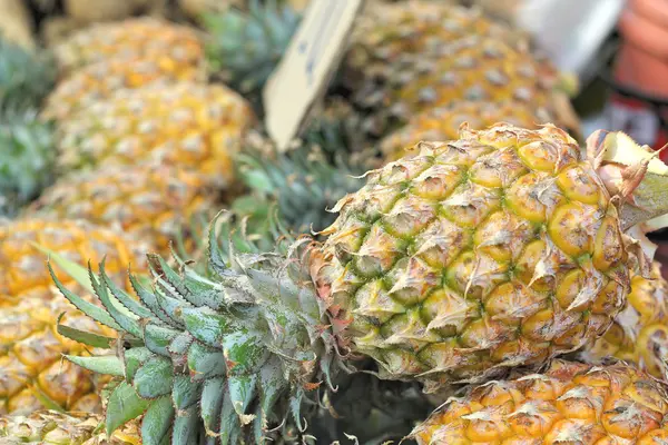 Pineapples fruit at the market — Stock Photo, Image