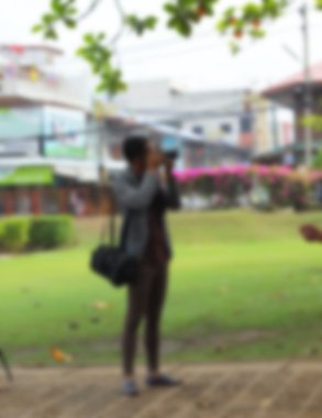 fotoğraf çekmek için bir kamera ile bulanık