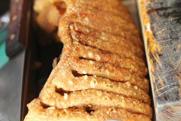 Buikspek varkensvlees gebraden stukken voor het koken. — Stockfoto