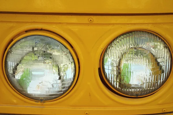 Oude automerk koplampen. — Stockfoto