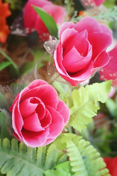 Mooie vintage rozen van kunstbloemen — Stockfoto