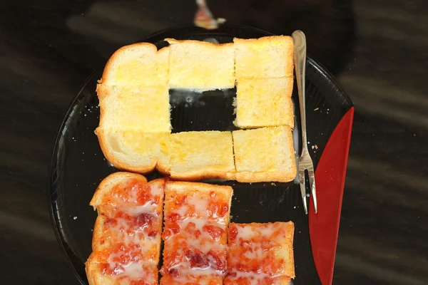 Pan, mantequilla y mermelada de fresa — Foto de Stock