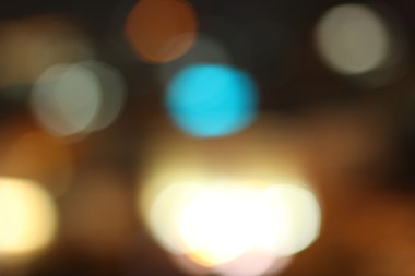 Geceleri araba bulanıklaşıyor.