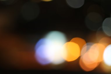 Geceleri araba bulanıklaşıyor.