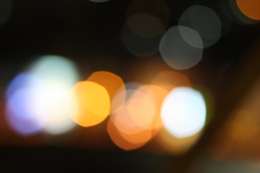 Geceleri araba bulanıklaşıyor.