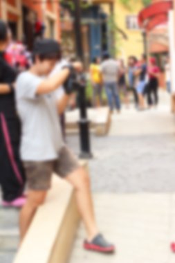 parkta bir kamera ile bulanık