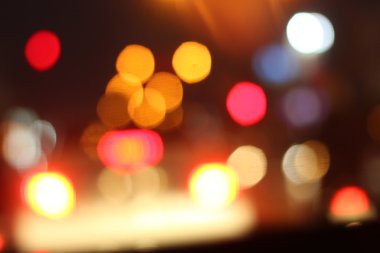 Geceleri araba bulanıklaşıyor.