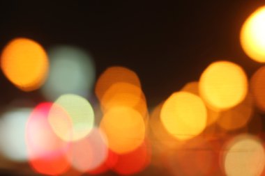 Geceleri araba bulanıklaşıyor.