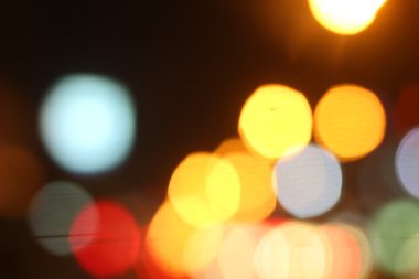 Geceleri araba bulanıklaşıyor.