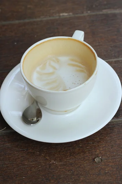 Café con leche caliente en vidrio — Foto de Stock