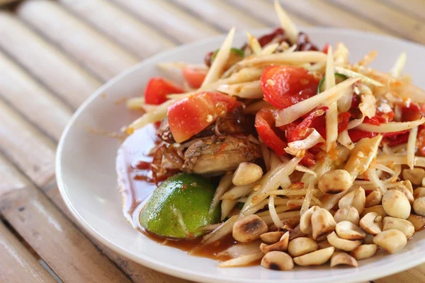 Papaya salad in the plate — Stock Photo, Image