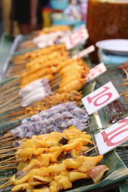 b-Barbekü Izgara kalamar piyasada