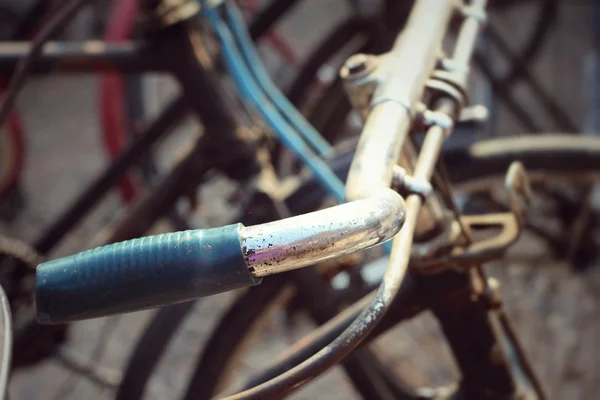 Close up de bicicleta antiga vintage . — Fotografia de Stock