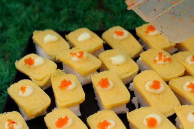 Japon suşi geleneksel lezzetli - Japon yemekleri