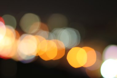 Geceleri araba bulanıklaşıyor.