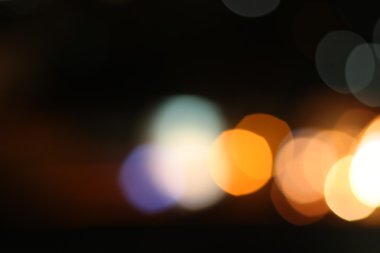 Geceleri araba bulanıklaşıyor.