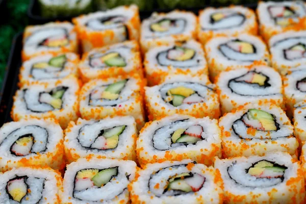 Japońskie sushi tradycyjnych zachwycający - japoński żywności — Zdjęcie stockowe