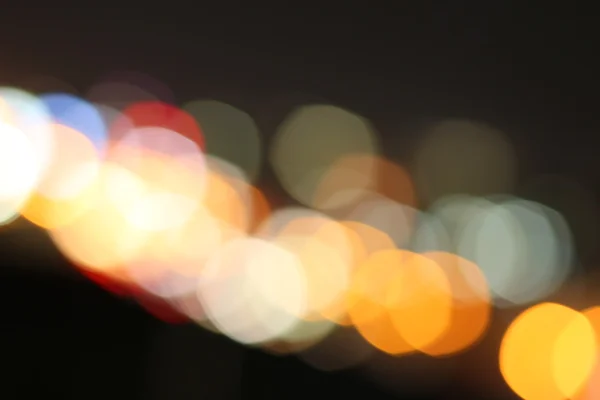 Brouillé de voiture dans la ville la nuit — Photo