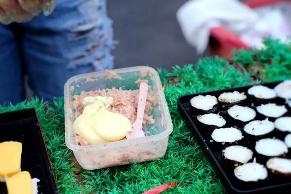 Takže japonské sushi tradiční - japonské jídlo — Stock fotografie