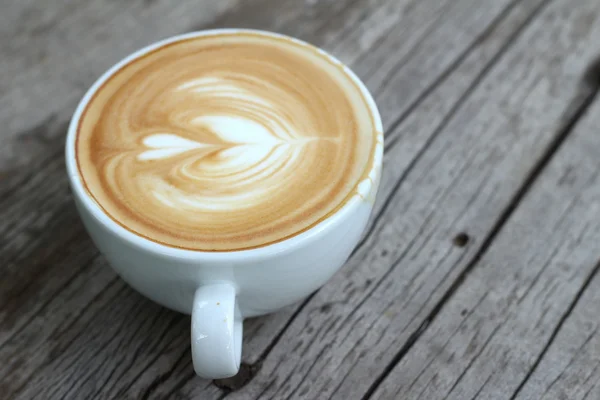 Café com leite quente em vidro — Fotografia de Stock