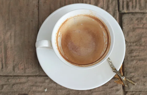 Café con leche caliente en vidrio —  Fotos de Stock