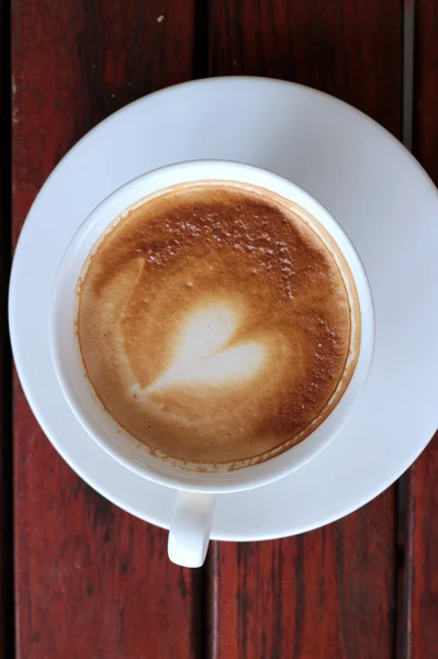 Café com leite quente em vidro — Fotografia de Stock