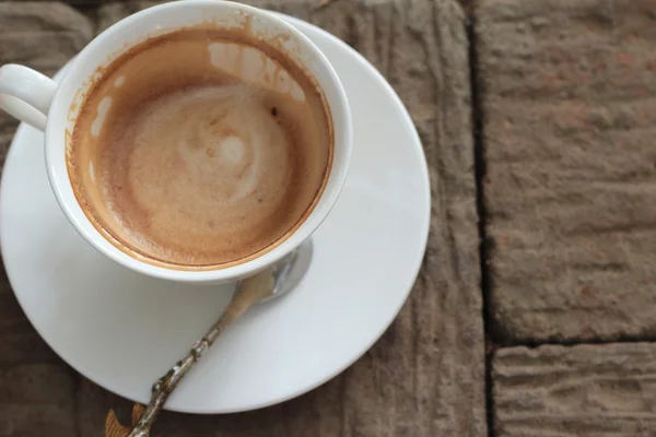 Café con leche caliente en vidrio —  Fotos de Stock