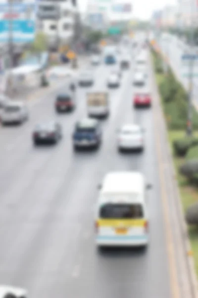 Embaçado de carro na estrada — Fotografia de Stock