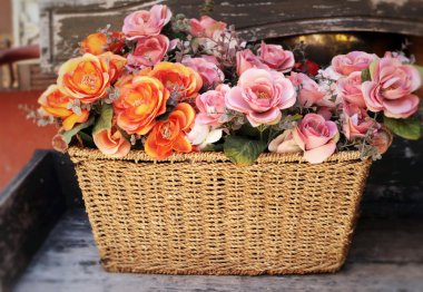 Yapay çiçek güzel gül