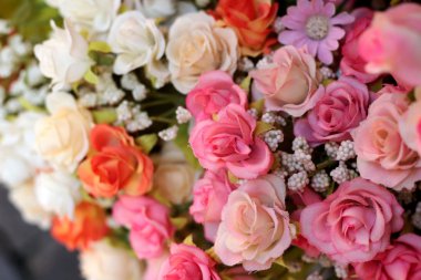 Yapay çiçek güzel gül