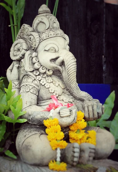 Gros plan ganesha, en stuc — Photo