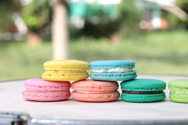 Macarrones franceses multicolor es delicioso —  Fotos de Stock