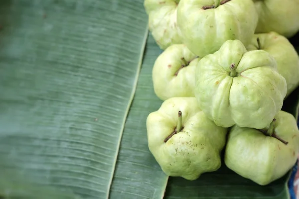 Guaven-Frucht auf dem Markt — Stockfoto