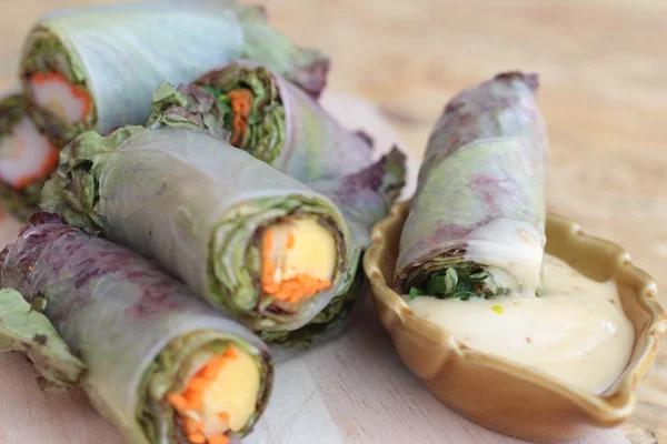 Vegetable salad wrapped into spring rolls delicious — Stock Photo, Image