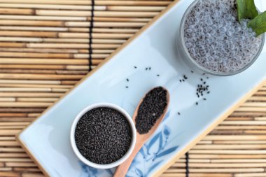 Fesleğen tohumu fiber içecek ve ham tohum için