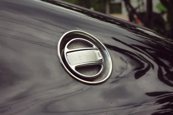 Close up of an oil filler cap — Stock Photo, Image