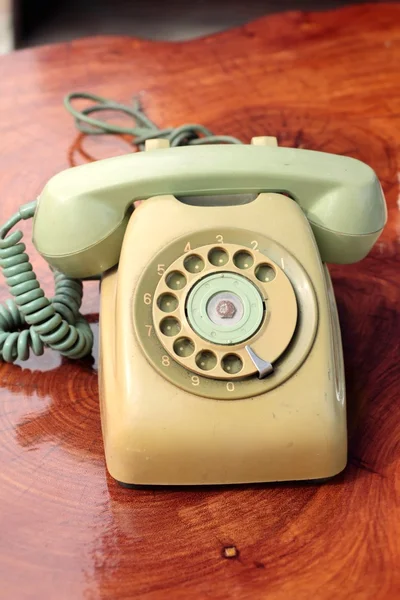 Stary telefon w stylu vintage — Zdjęcie stockowe