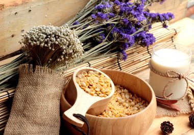 Soya sütü soya fasulyesi ile