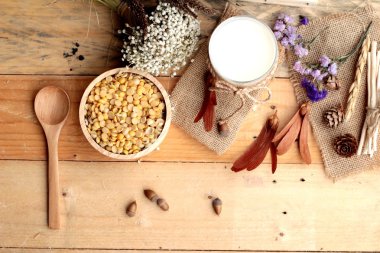 Soya sütü soya fasulyesi ile