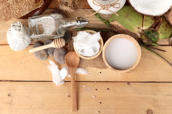 Hindistan cevizi ve süt, yağ coco organik sağlıklı gıda ve güzellik için 