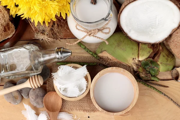 Hindistan cevizi ve süt, yağ coco organik sağlıklı gıda ve güzellik için 